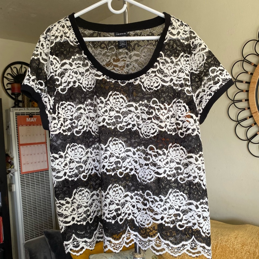 Fairy Cottage Black White Lace Scalloped Torrid Top Plus Size 3X